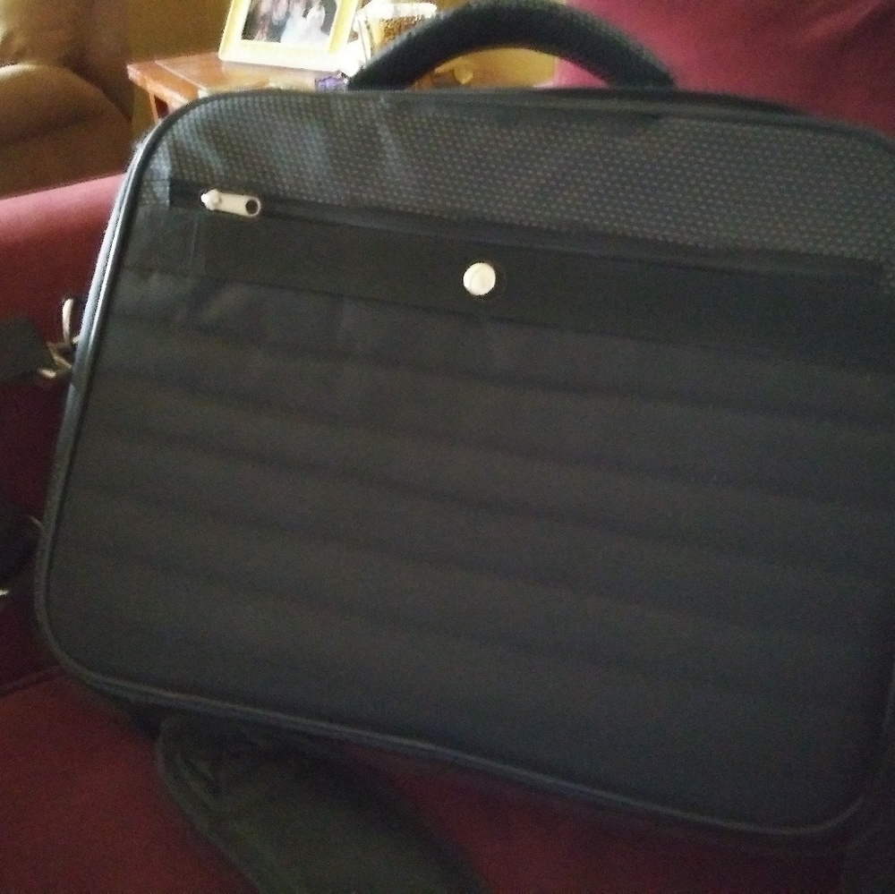 Laptop Case - Picture 3 of 3